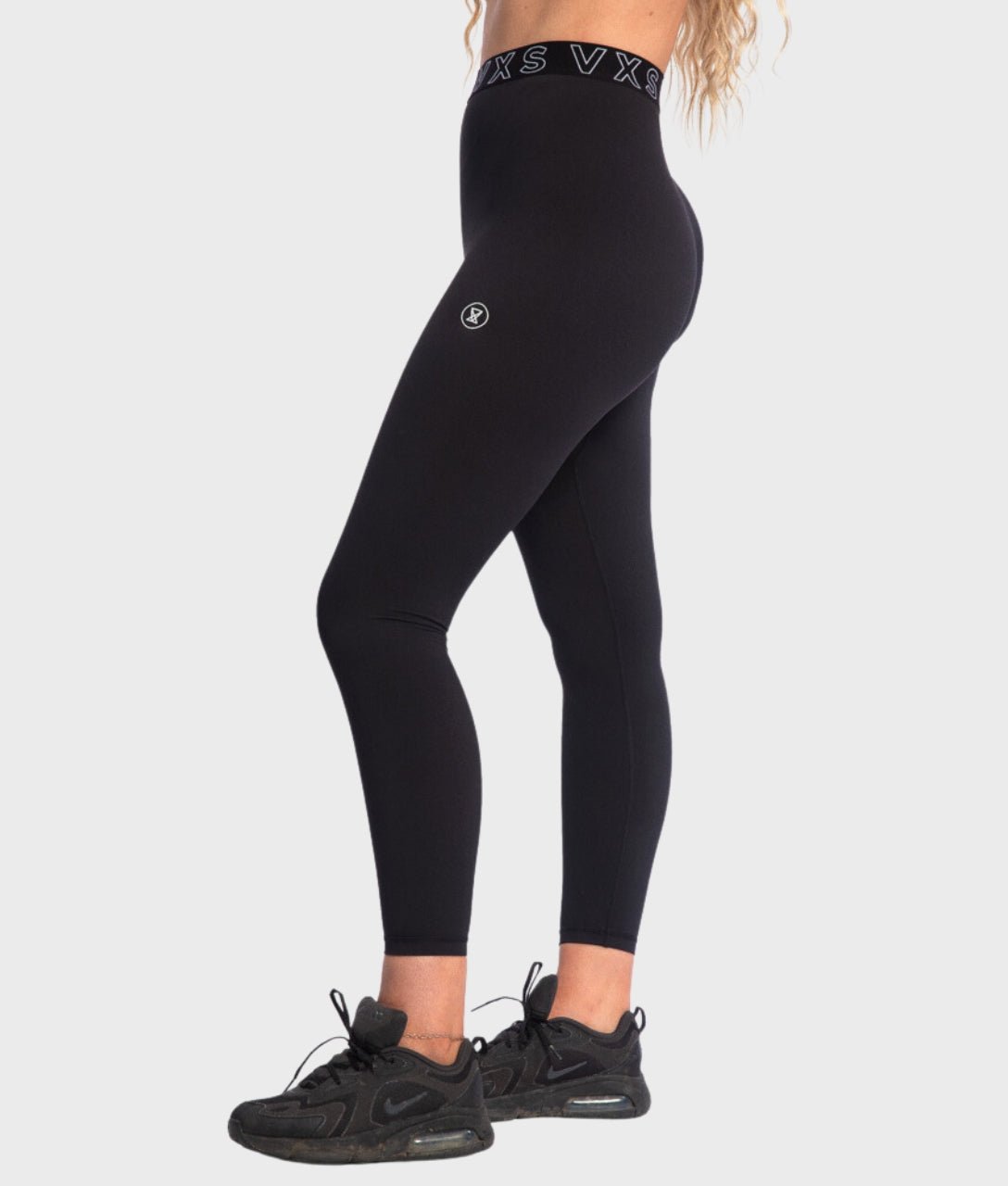 https://www.vxsgymwear.com/cdn/shop/products/training-leggings-black-625319_1088x.jpg?v=1695650662